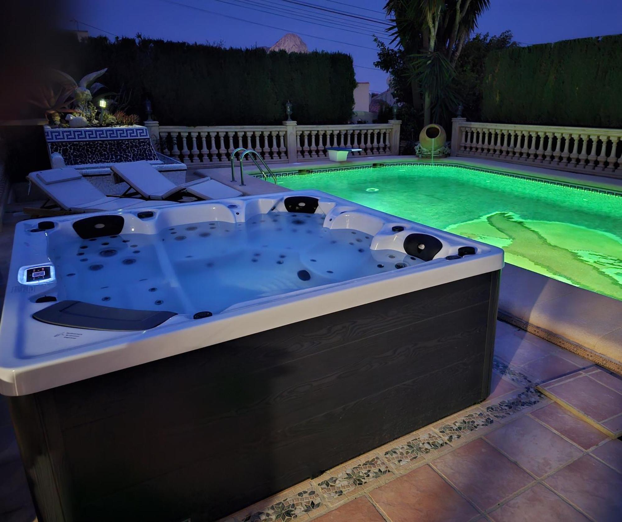 Luxury Villa - Pool, Hot Tub, Aircon, Tvs, Home Cinema, Office, Gbit Internet, Sports Equipment Calpe Luaran gambar