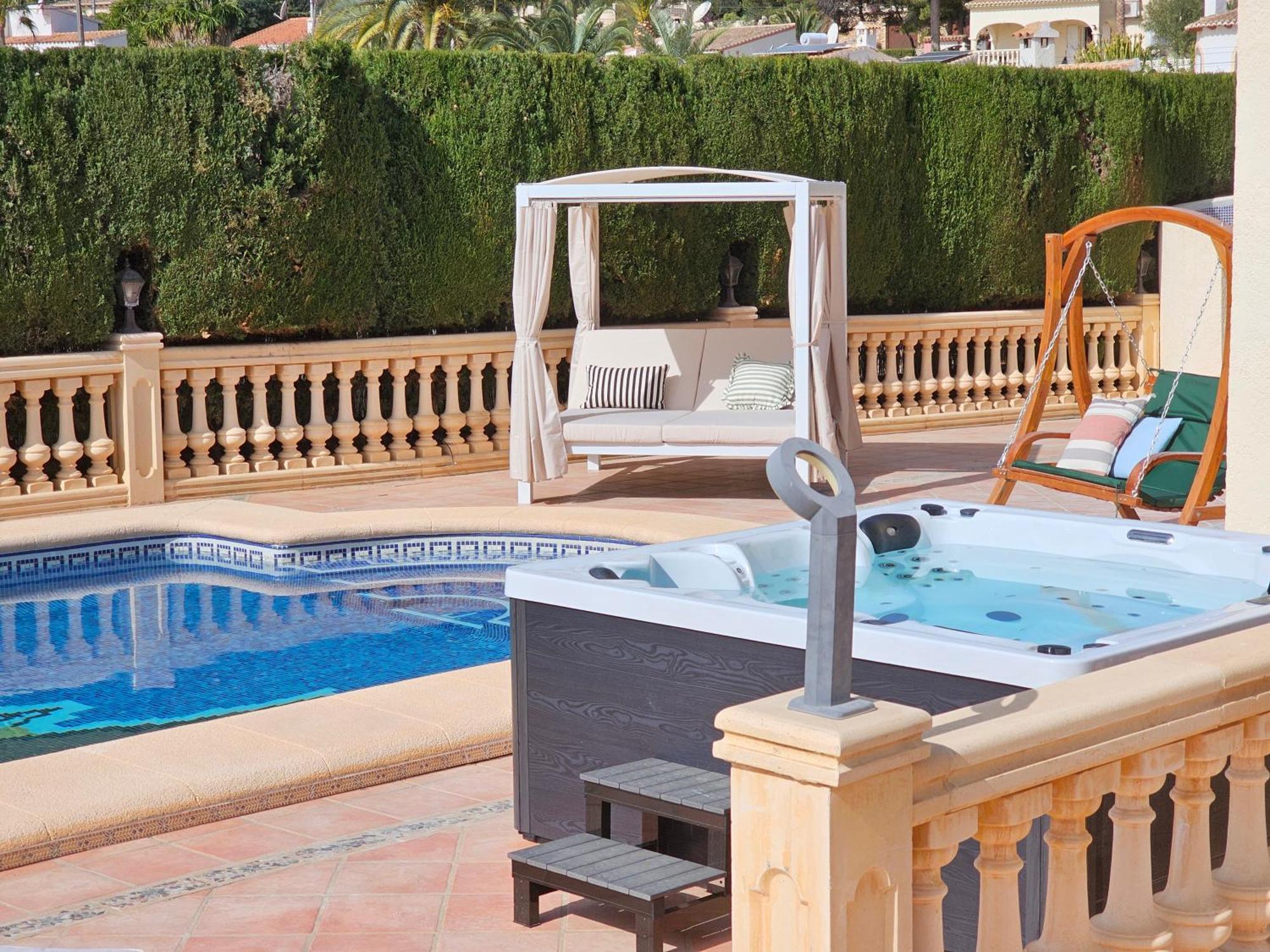 Luxury Villa - Pool, Hot Tub, Aircon, Tvs, Home Cinema, Office, Gbit Internet, Sports Equipment Calpe Luaran gambar