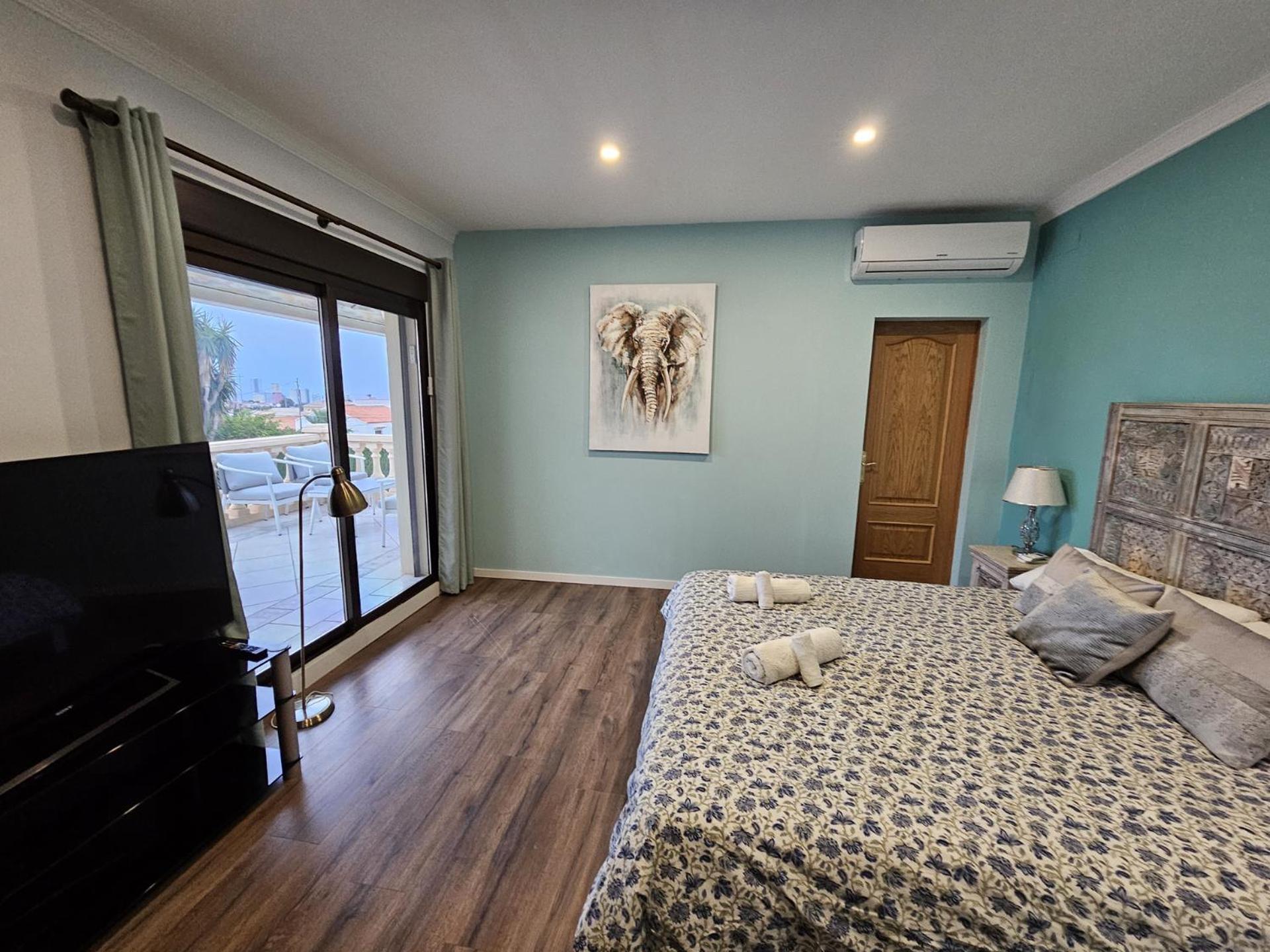 Luxury Villa - Pool, Hot Tub, Aircon, Tvs, Home Cinema, Office, Gbit Internet, Sports Equipment Calpe Luaran gambar